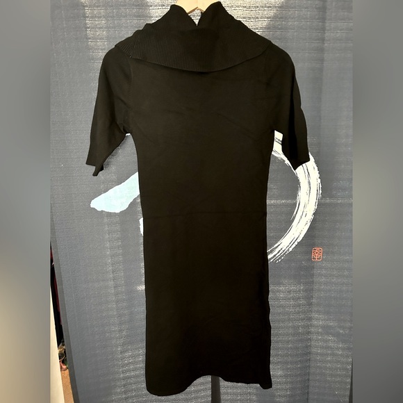 NWOT Flattering Le Chateau Sweater Dress - Picture 3 of 5